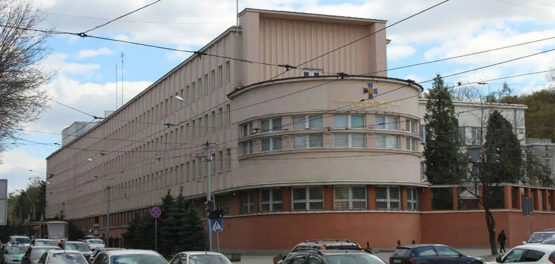 Вражеский дрон атаковал Главное управление СБУ во Львовской области: есть разрушения