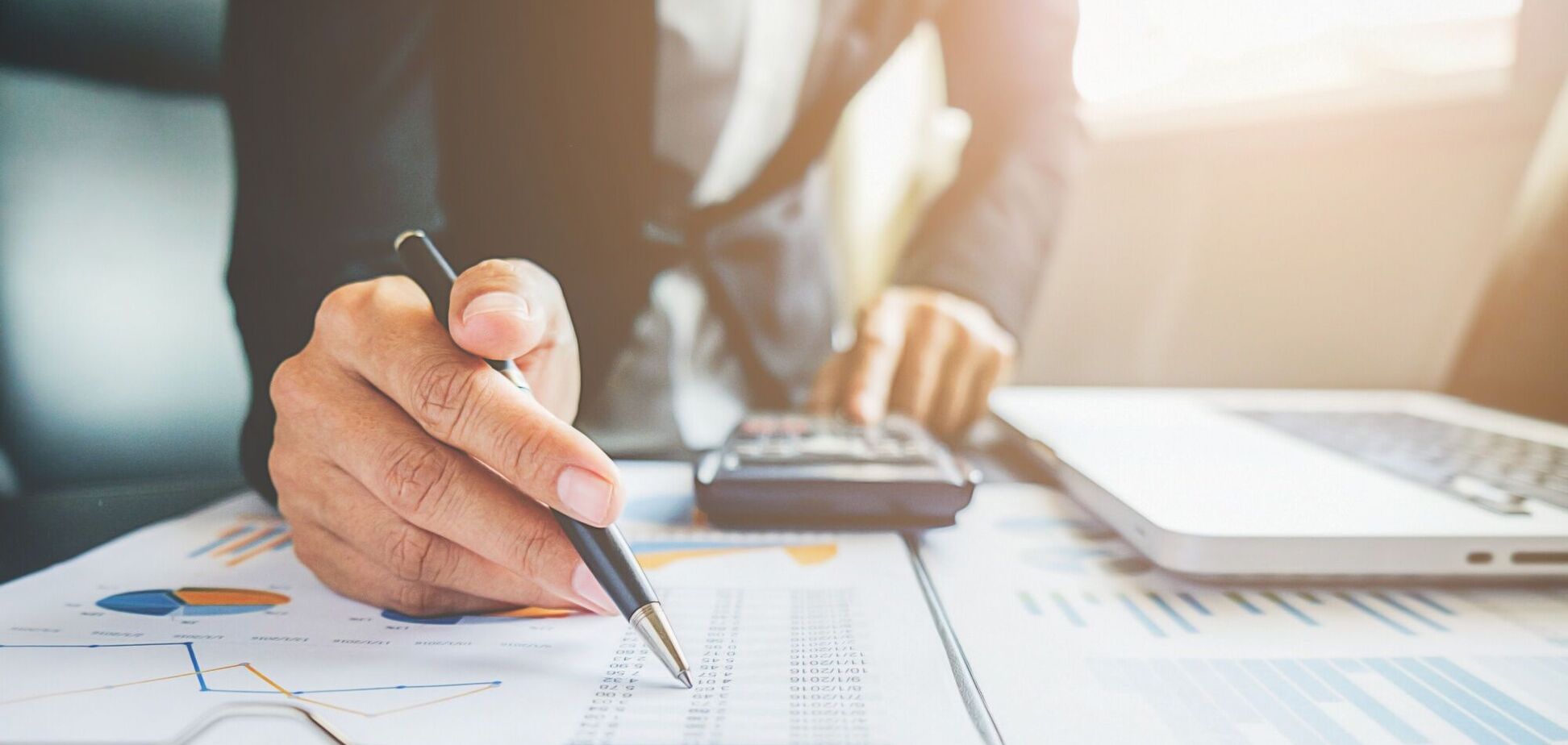 Иллюстрация - бухгалтер