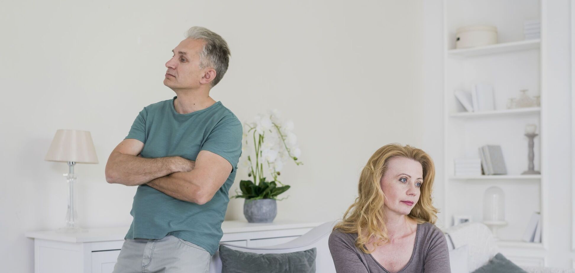 Як перекласти українською слово 'язвить': є кілька варіантів