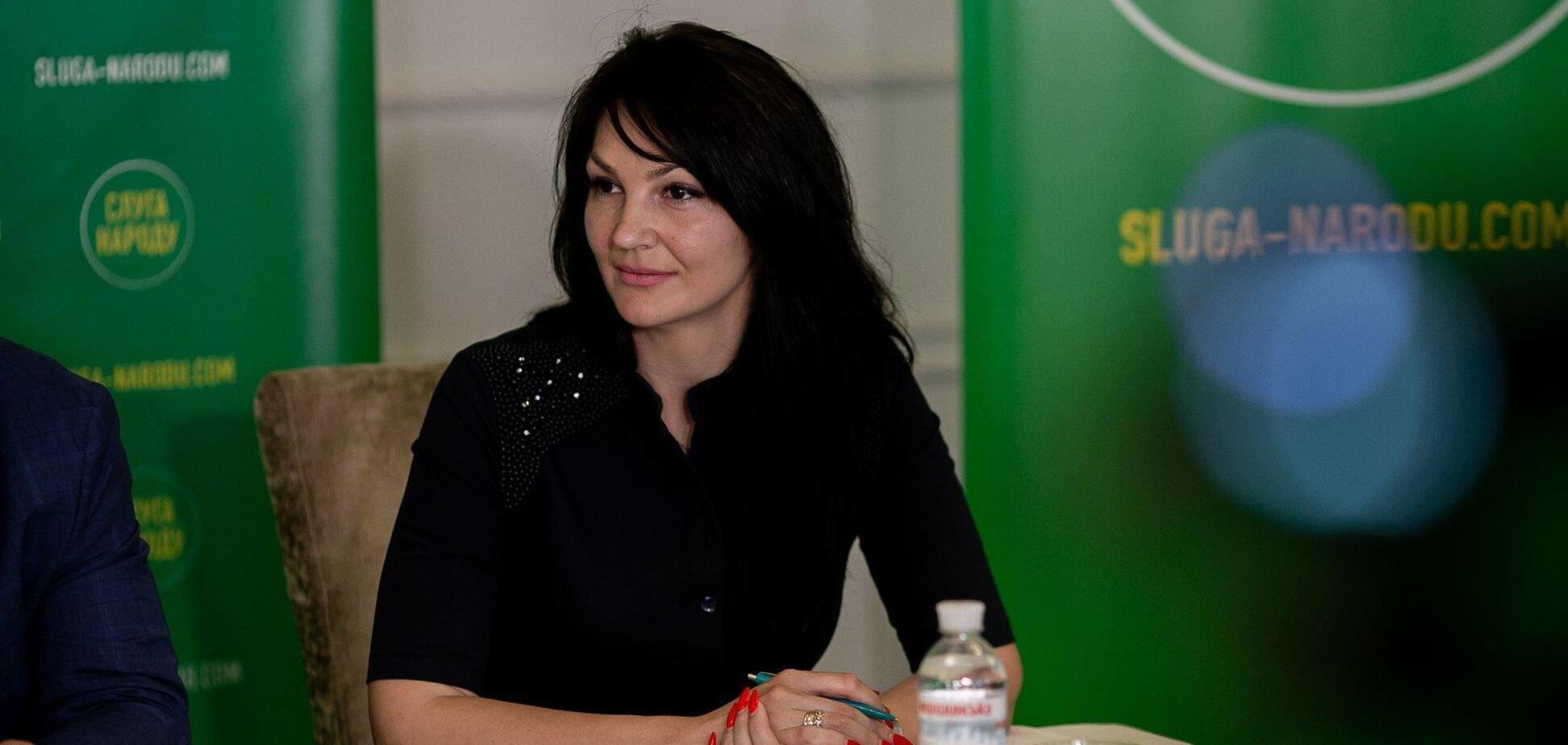 Нардепці Марченко, яка намагалася викинути хабар через паркан, присудили тюремне ув'язнення: подробиці справи