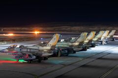 Ізраїль завдав ударів по іранських кораблях у Каспійському морі. Фото і відео