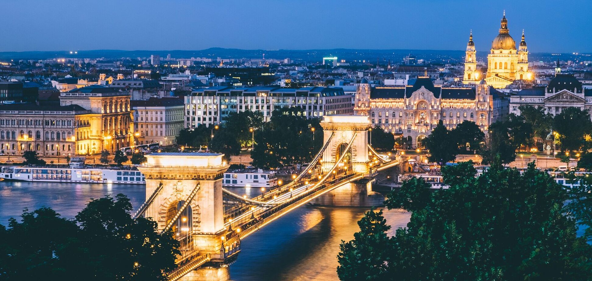 Зручне для прогулянок і дешеве: туристам порадили місто для великодніх канікул