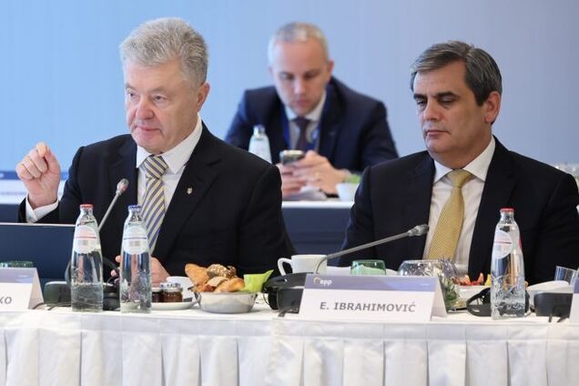 'Единственный способ': Порошенко сказал лидерам ЕНП, как остановить глобальное потрясение