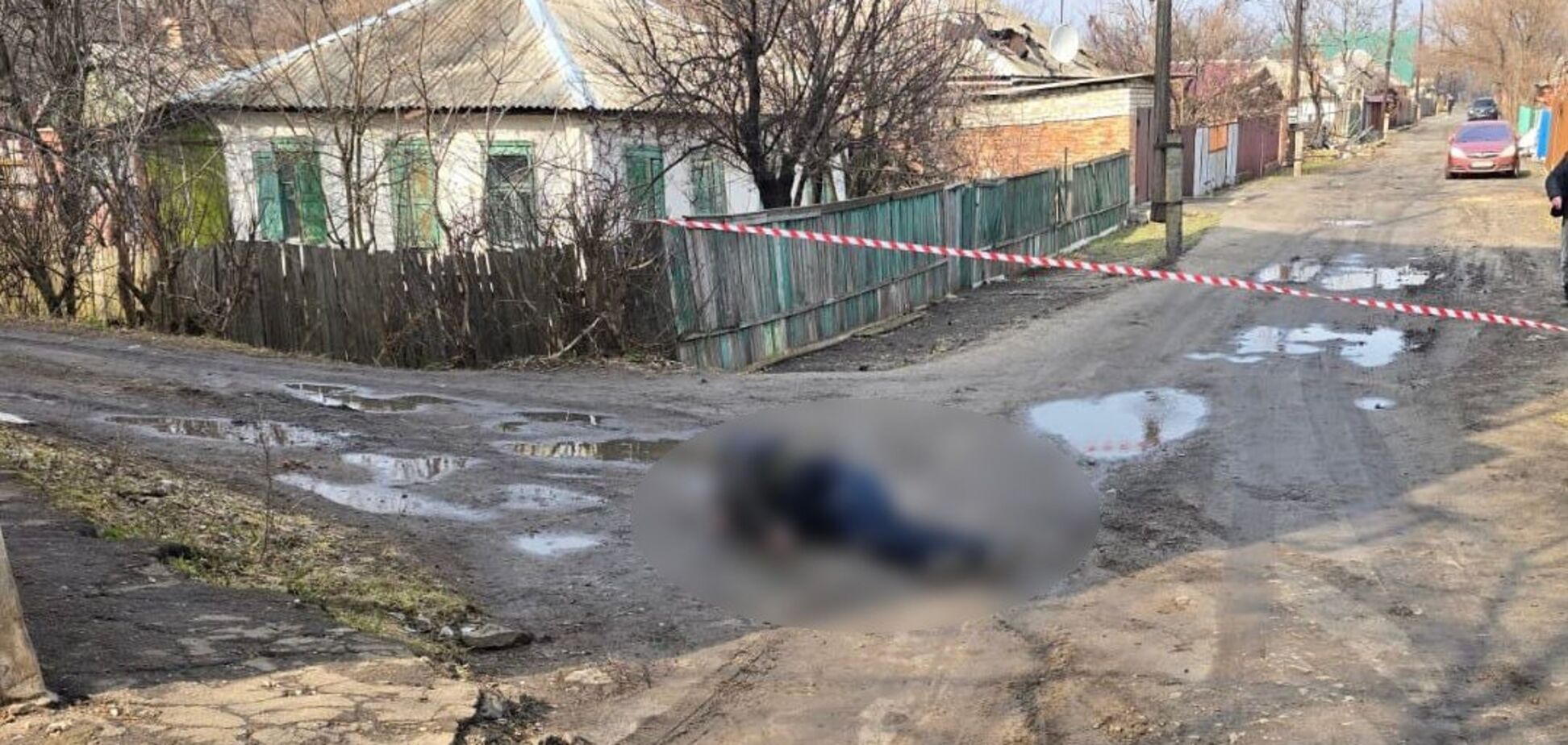 У Словʼянську чоловік відкрив вогонь по наряду поліції під час перевірки документів: загинув правоохоронець