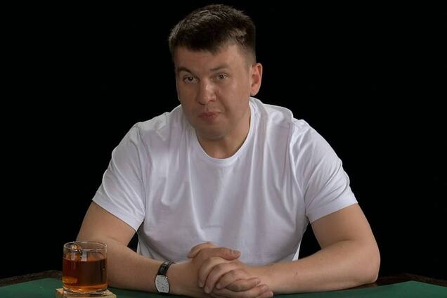 Російського пропагандиста, який закликав судити Путіна, відправили до психлікарні