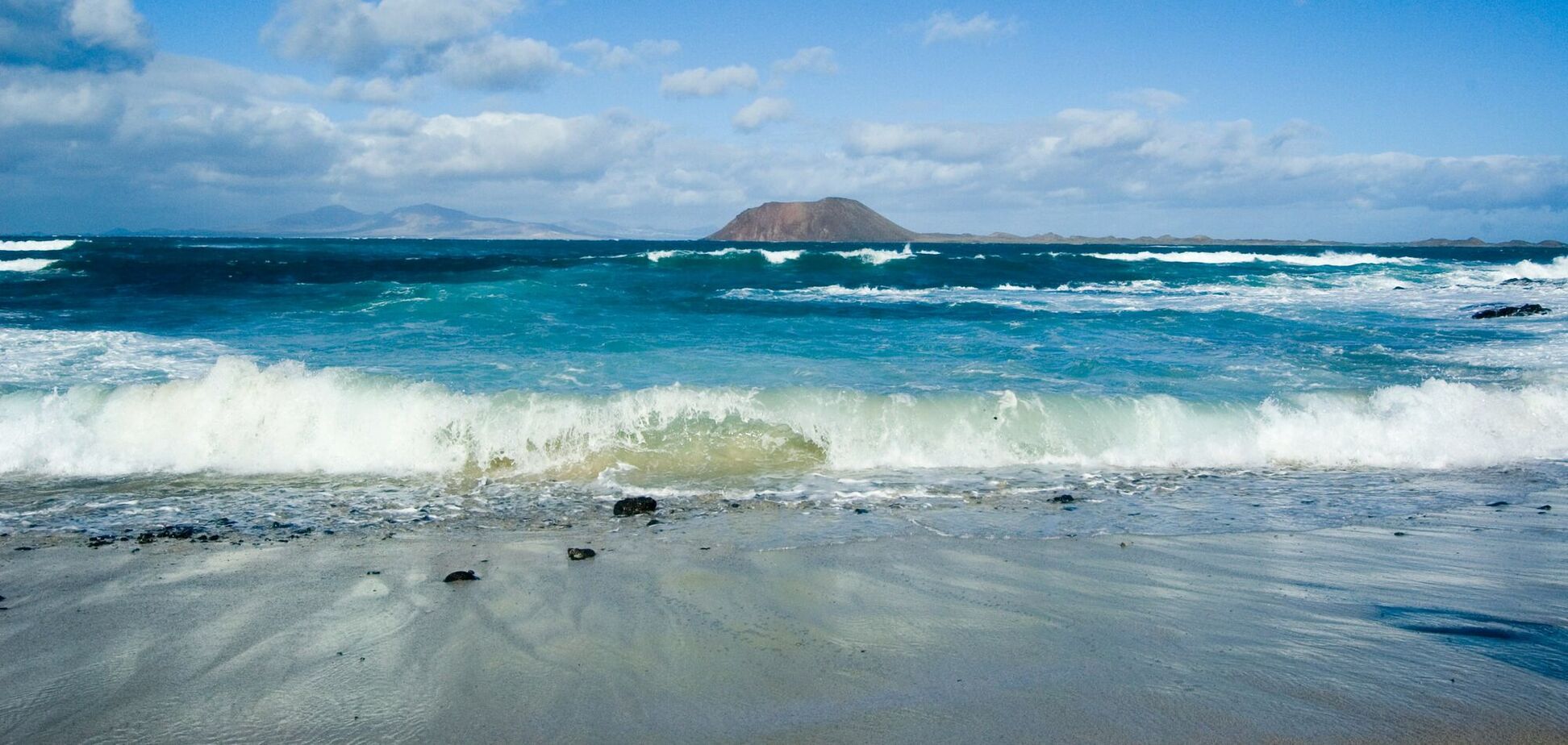 Райський курорт: туристам порадили сонячний острів для відпустки