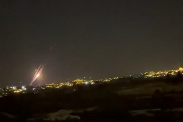 Израиль задействовал лазерную систему ПВО Iron Beam для отражения ракетных атак: что о ней известно. Видео