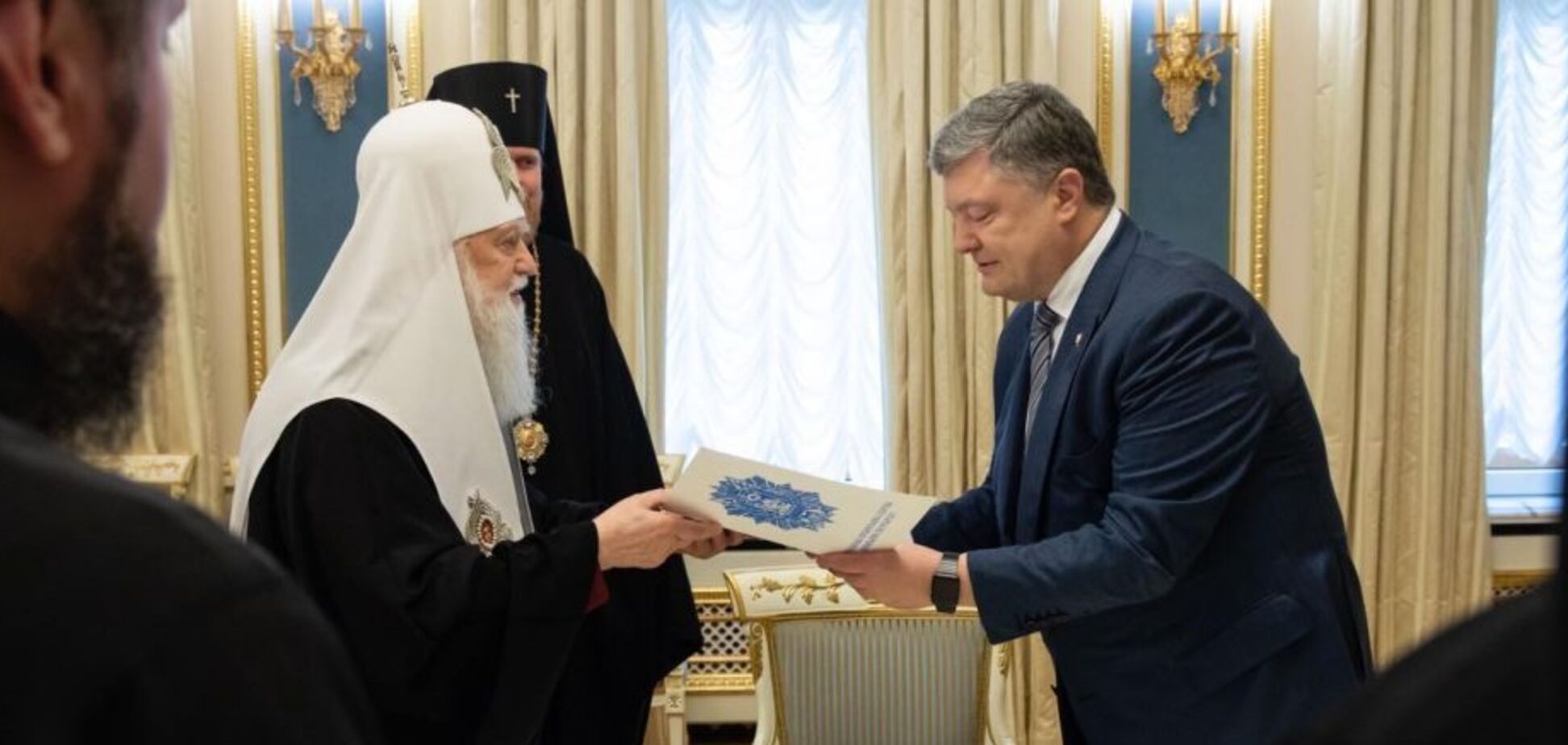 'Был великим украинцем и вошел в историю государства': Порошенко отреагировал на смерть Филарета