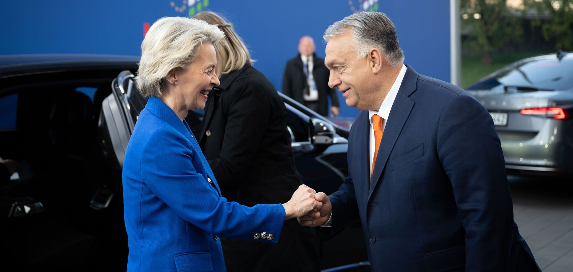 Иллюстрация - Урсула фон дер Ляйен и Виктор Орбан