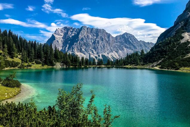 Лучшие озера Европы для летнего отпуска: топ направлений