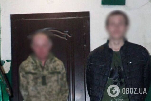 Забрали даже продукты: в Киеве двое мужчин совершили дерзкое разбойное нападение на пенсионерку. Фото