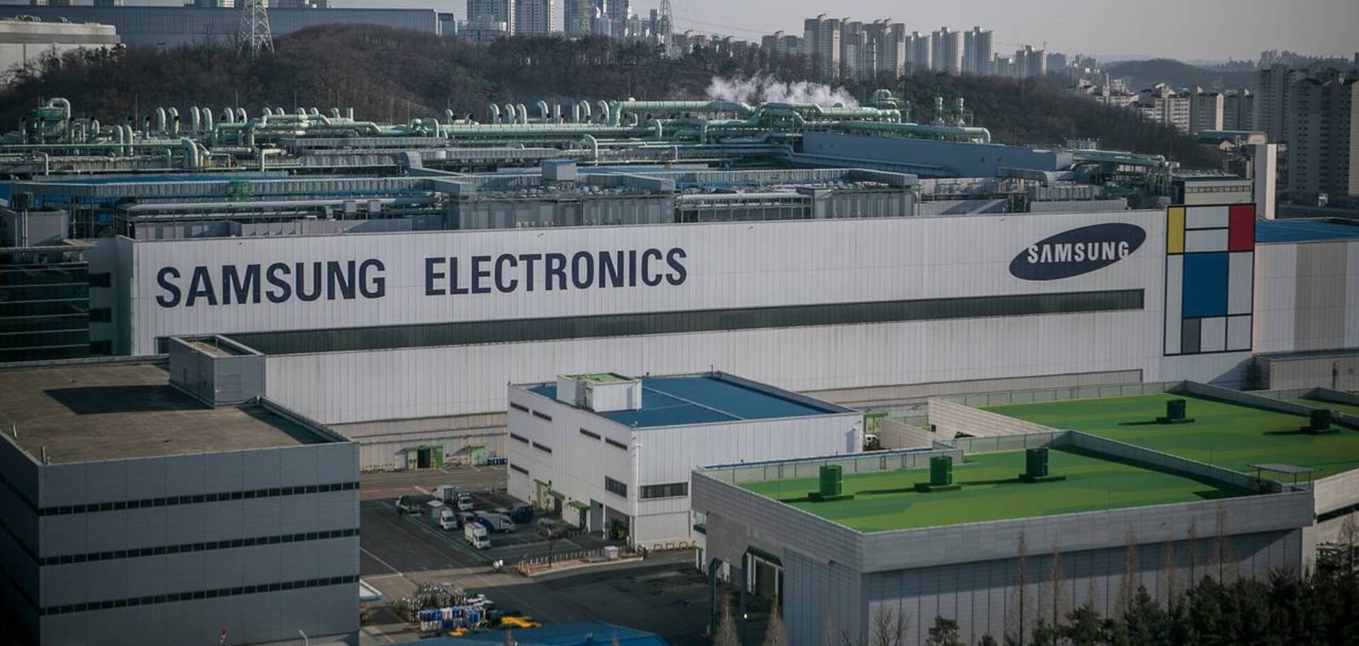 Samsung планує інвестувати рекордні кошти у розробку чипів на основі штучного інтелекту: що відомо