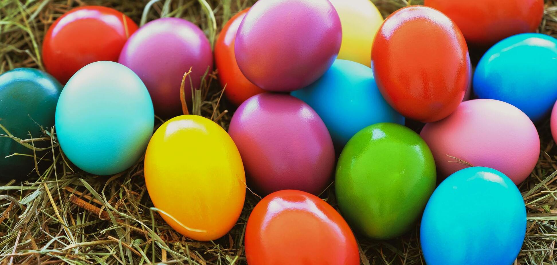 Быстрый и простой способ оригинально покрасить яйца к Пасхе и пасхальным праздникам