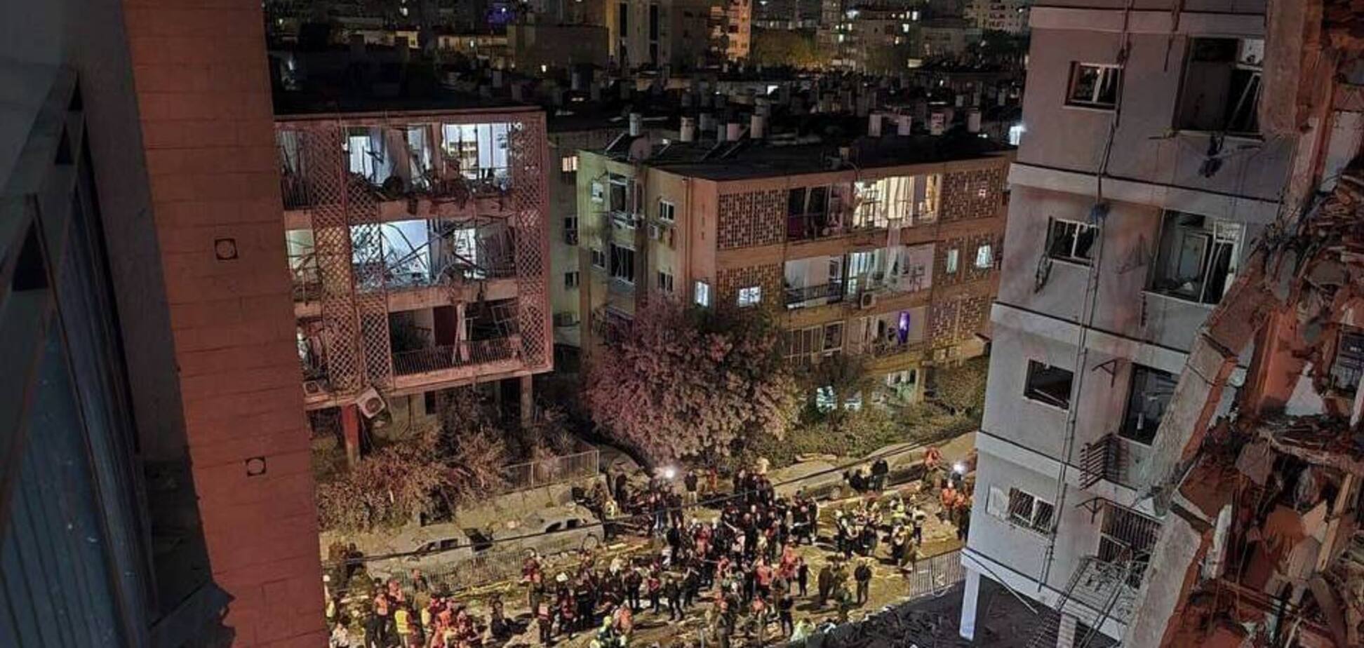 Іран вдарив балістикою по Араду на півдні Ізраїлю: 100 поранених, є загиблі та зниклі безвісти