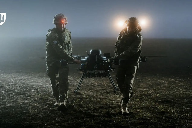 'Ворог із жахом називає їх 'Бабою Ягою': у Міноборони розповіли, як навчають операторів важких бомберів