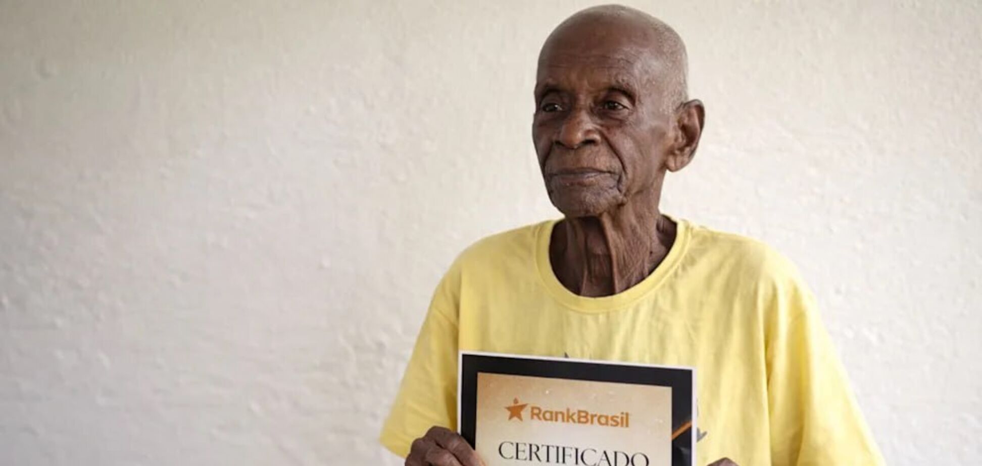 Курить і п’є каву у 118 років: у Бразилії випадково знайшли найстарішу людину планети