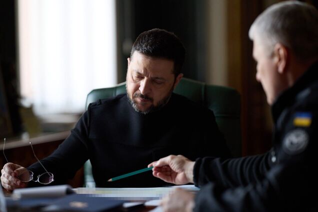 Россия планирует развернуть в Беларуси четыре наземных станции управления дронами, – Зеленский