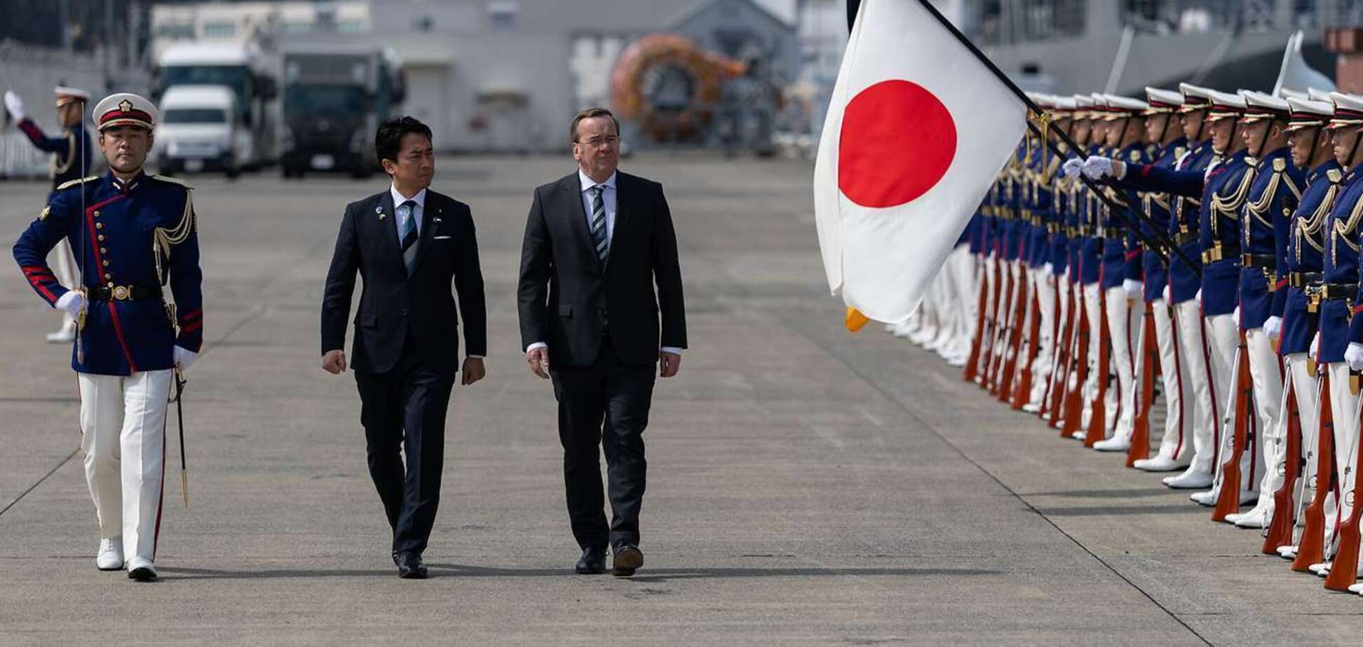 Общие интересы и вызовы: Германия и Япония договорились усилить оборонное сотрудничество