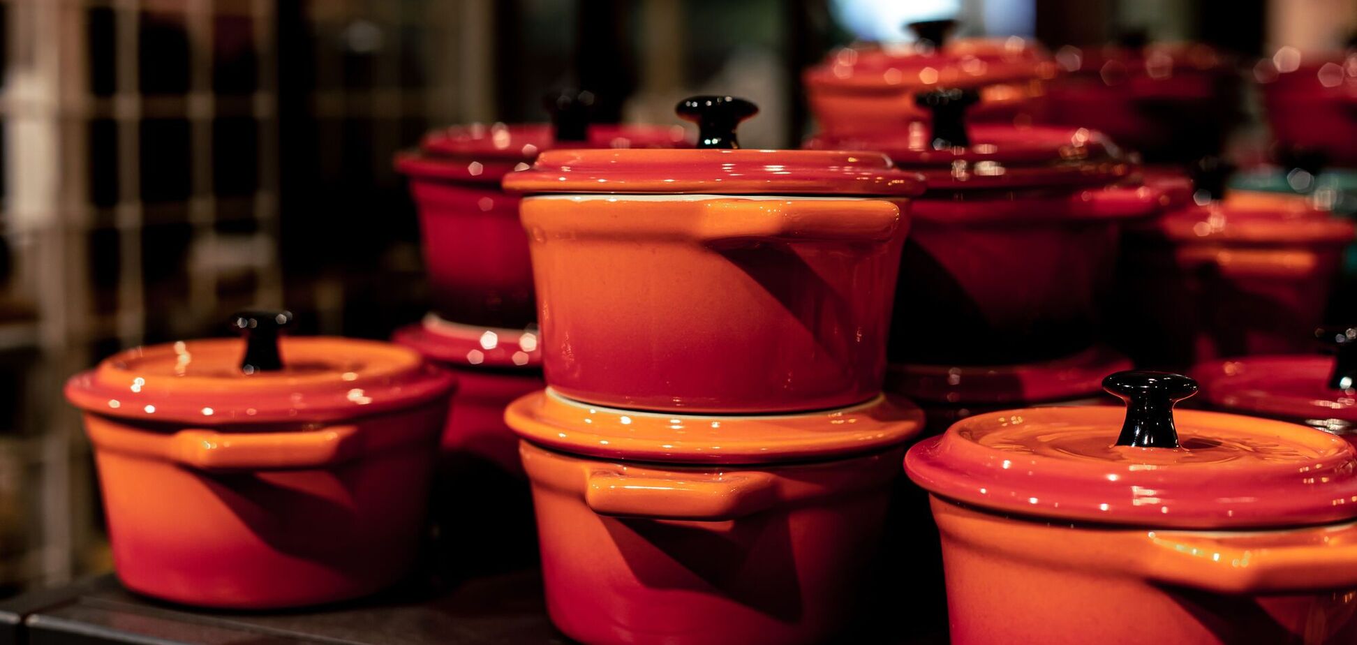 Як правильно українською – каструля чи кастрюля?