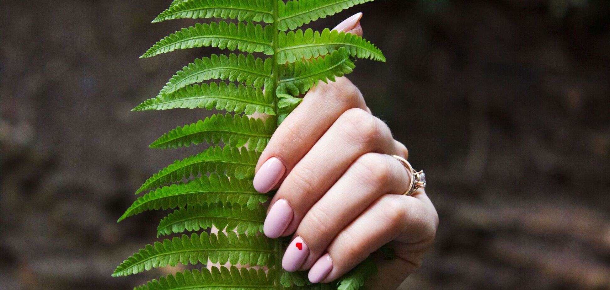 Має дуже натуральний вигляд: який манікюр обрати весною 2026