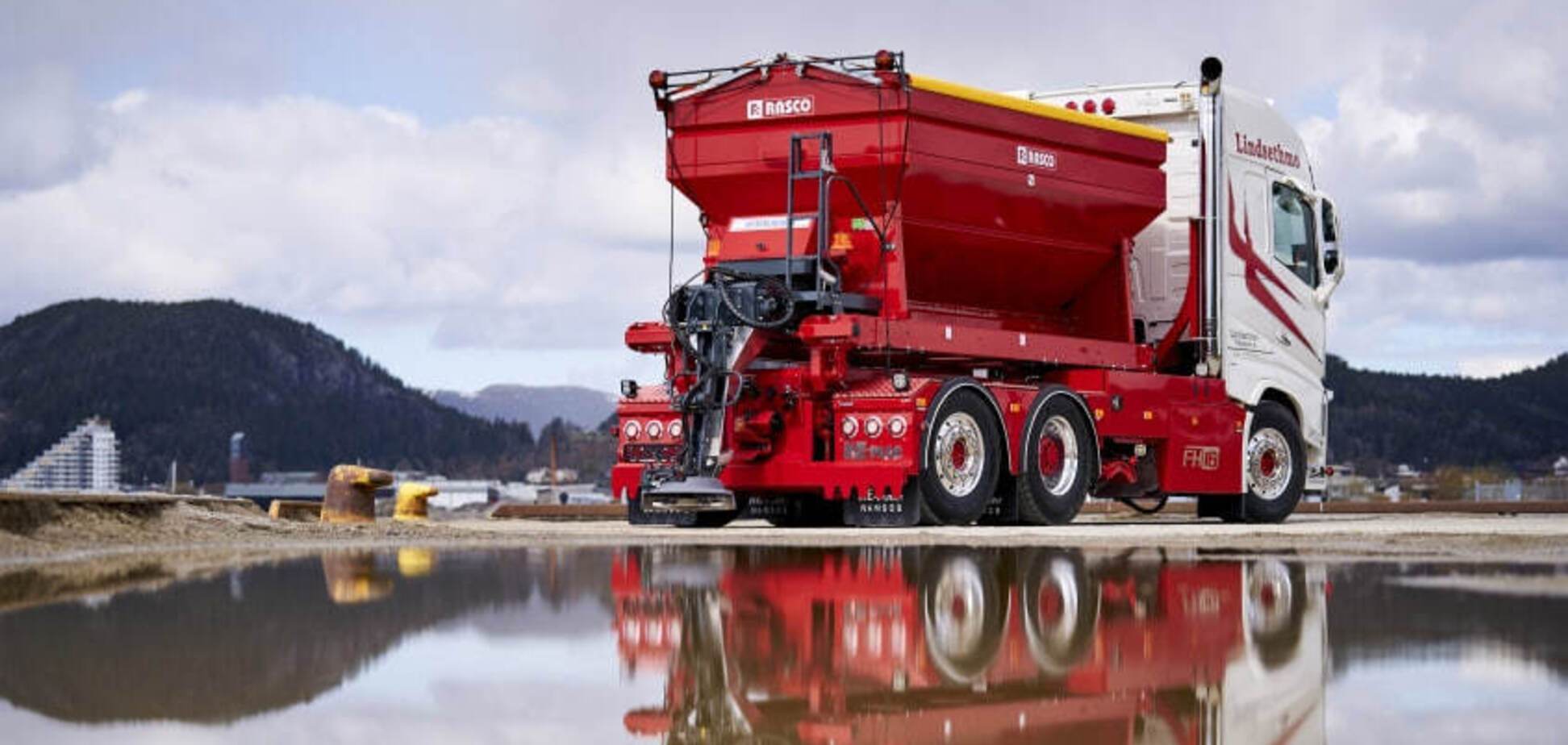 Сучасний мегаполіс не виживе без сучасної спецтехніки