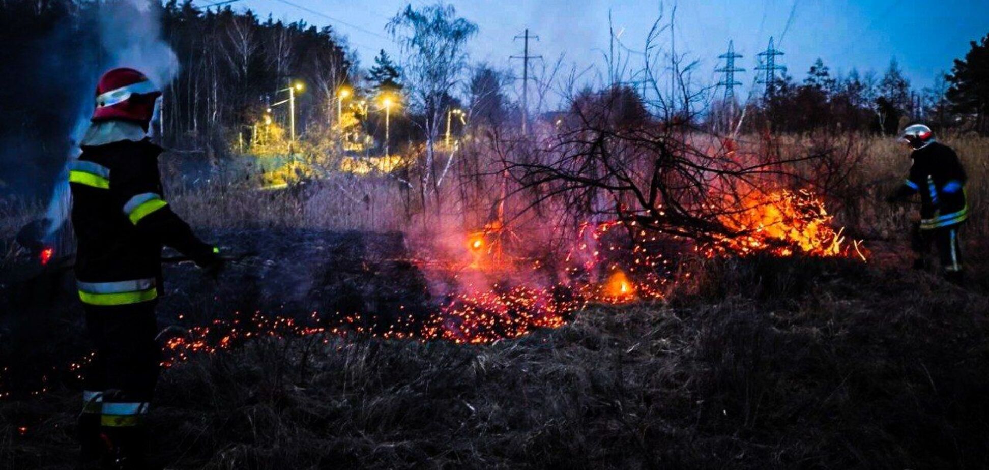 На Киевщине мужчина загорелся заживо во время сжигания травы. Подробности трагедии и фото