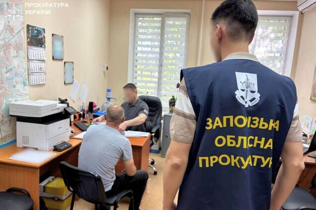 Адвокатку та правоохоронця судитимуть за привласнення квартир померлих