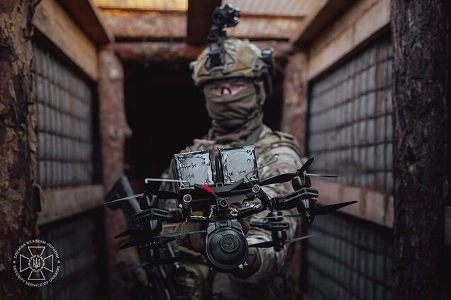 Операция 'Паутина' и не только: СБУ в 34-ю годовщину создания рассказала об успешных операциях против врага, Зеленский отметил подвиг защитников