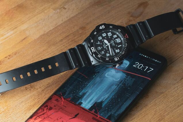 Переход на летнее время: как вручную перевести часы на смартфоне