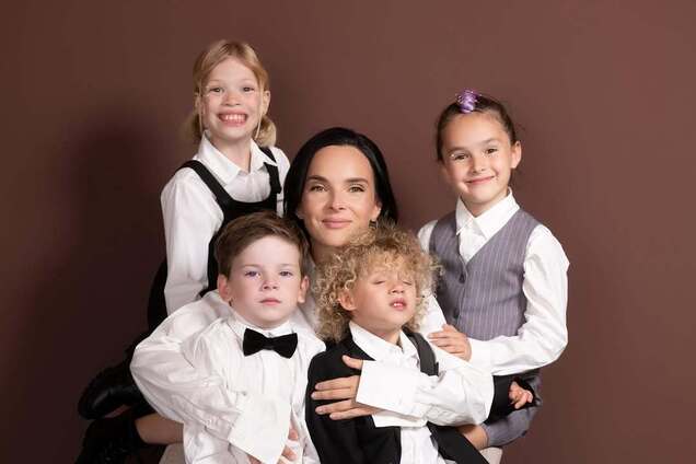 Ніхто не сидітиме з ноутбуком на Балі до 00:00: Інна Мірошниченко пояснила, чому дозволила дітям місяць прогулювати школу