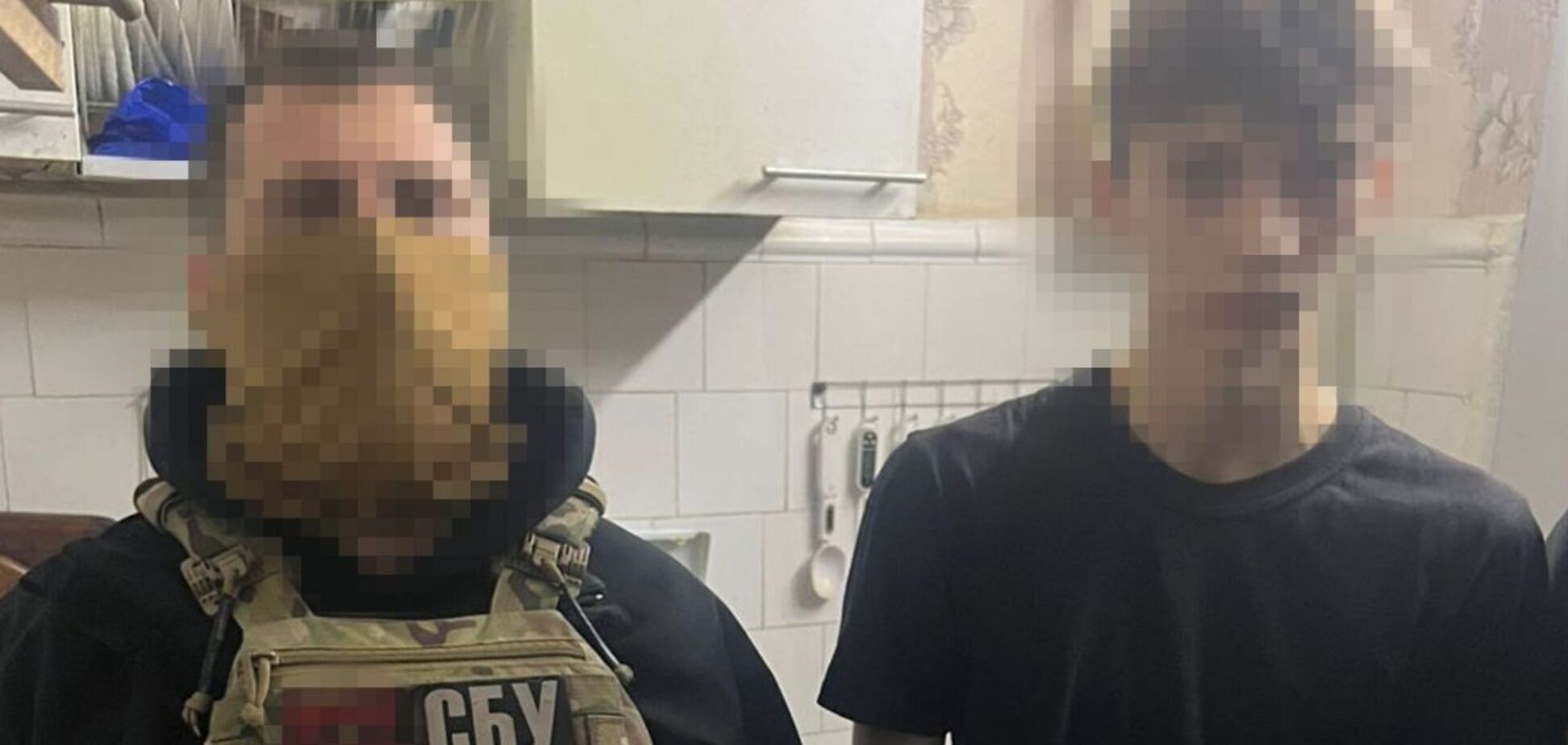 СБУ викрила підлітка, який коригував обстріли Дніпра на замовлення свого батька–агента Росії. Фото