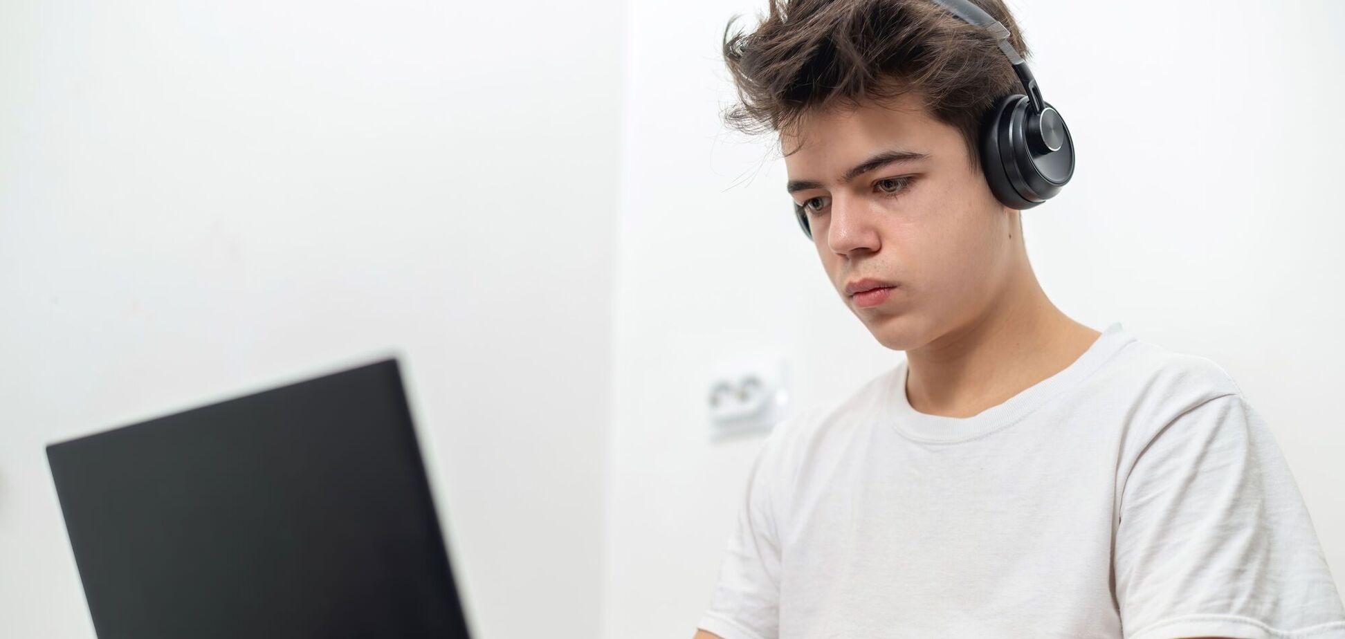 Австралия запретила соцсети для детей до 16 лет: что показали первые результаты