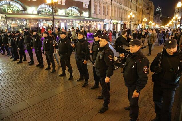 Боятся коронавируса и украинских БПЛА: в России запретили митинги против блокировок интернета