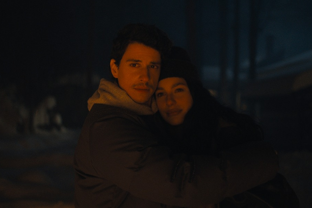 На Netflix вышел сериал от создателей 'Очень странных дел': о чем 'Скоро случится что-то страшное'