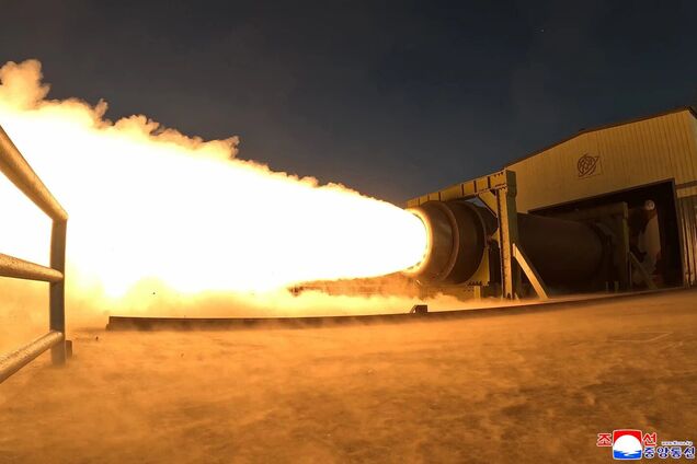 КНДР провела випробування двигуна для ракети, яка потенційно має 'дістати' до США