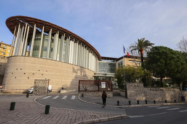 Во Франции украинку осудили и оштрафовали за незаконные инъекции ботокса: подробности дела