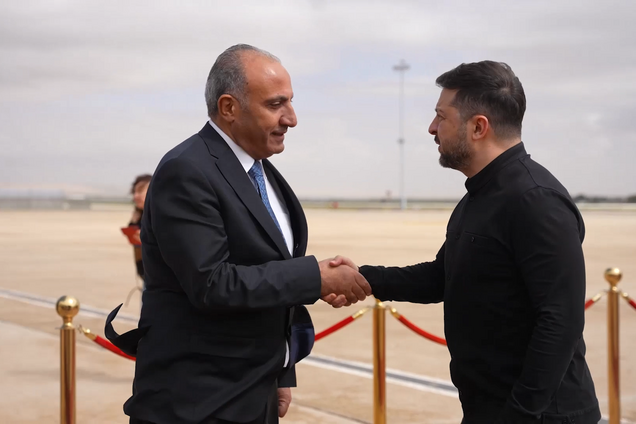 'Впереди важные встречи': Зеленский прилетел в Иорданию. Видео