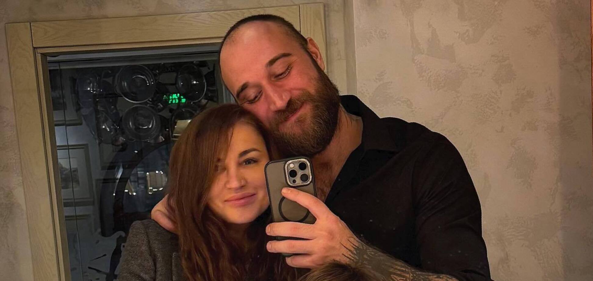 'Ви мали рацію'. Дівчина скандального Руслана Ханумака публічно порвала з ним і розкрила, яка нестерпна ситуація з сином довела її до краю