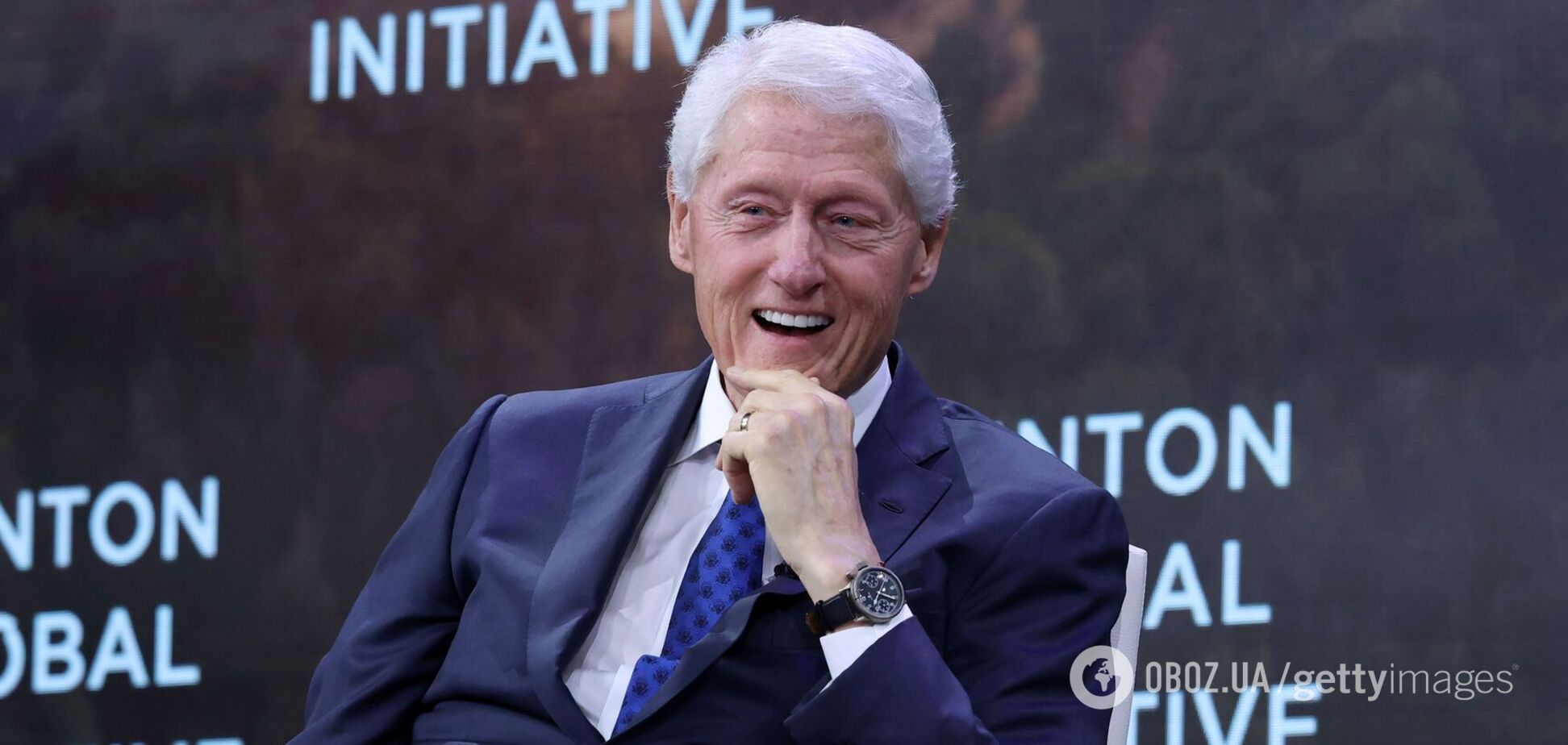 Сеть обсуждает странную реакцию Билла Клинтона на рассекреченные фото из 'файлов Эпштейна': адвокат попытался спасти его, но провалился