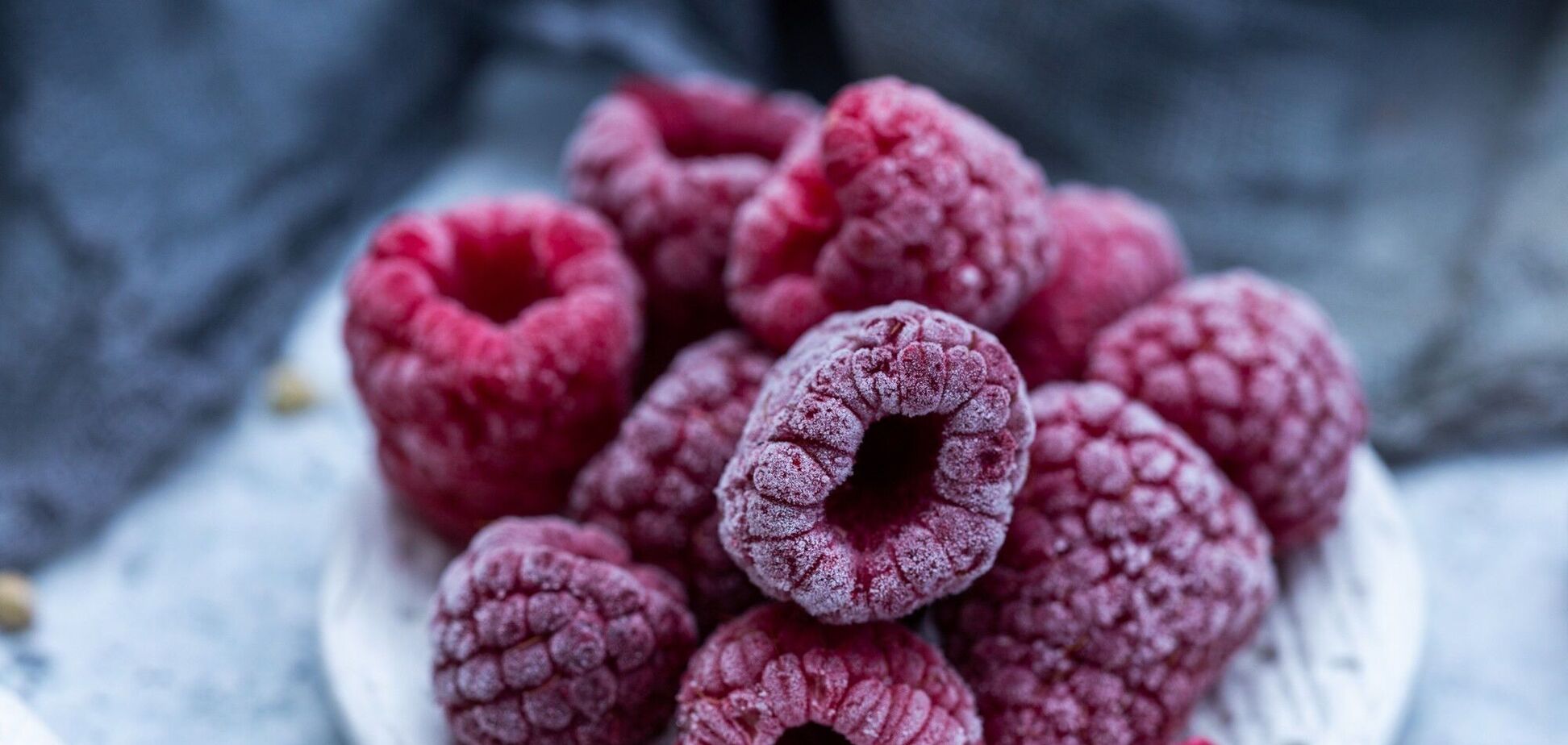 Иллюстрация - замороженная малина