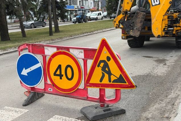 В Днепре отремонтировали уже 50 000 квадратных метров дорожного покрытия