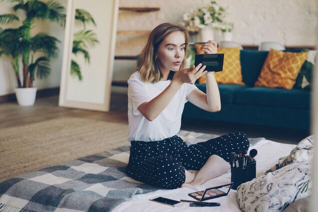 Естественность в моде: как сделать самые трендовые брови сезона весна-лето