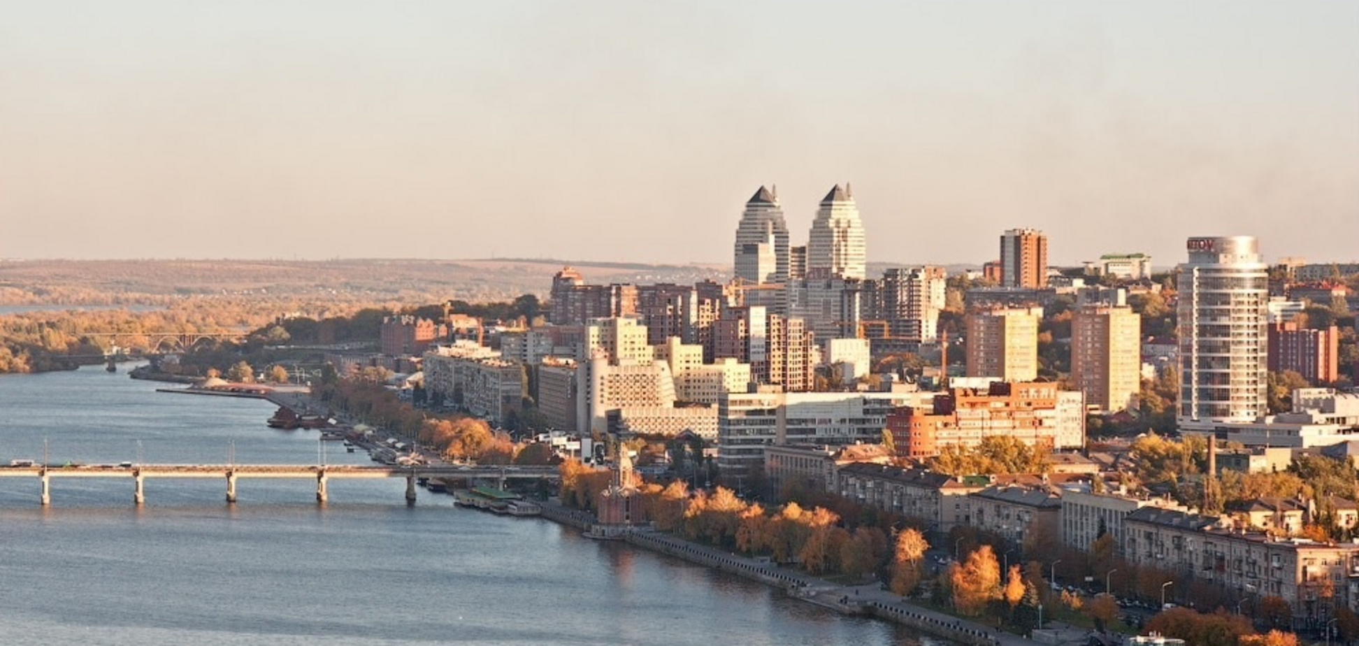 Плавали даже автобусы: в сети показали наводнение в Днепре 50 лет назад. Фото