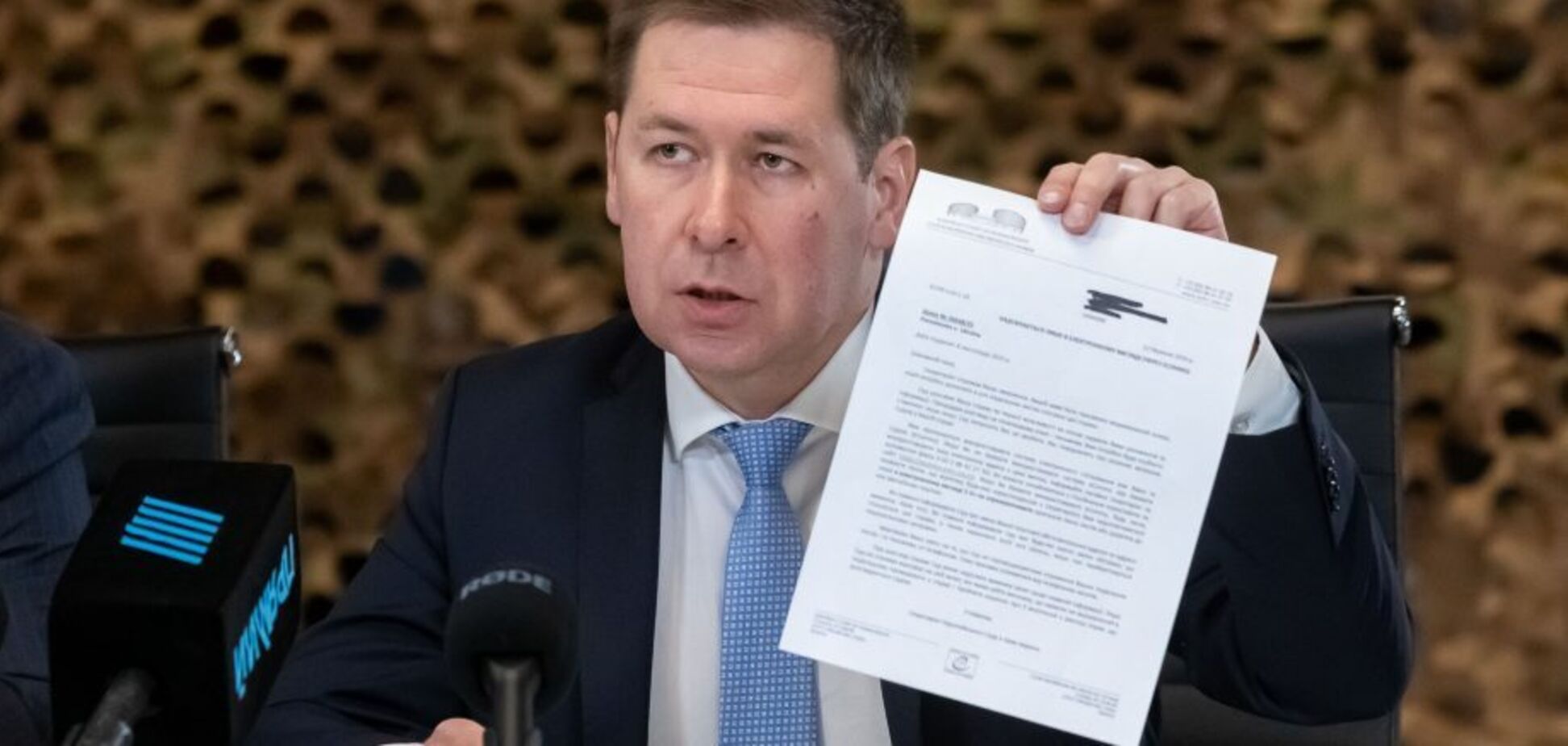 Незаконні санкції проти Порошенка: адвокати застерігають владу від тиску на суддів Верховного Суду