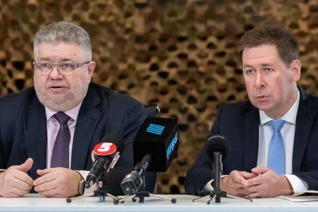 Адвокати Порошенка застерегли владу від тиску на суддів Верховного Суду у справі про санкції