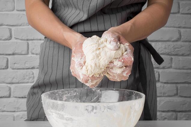 Сода або розпушувач: що краще додати у тісто