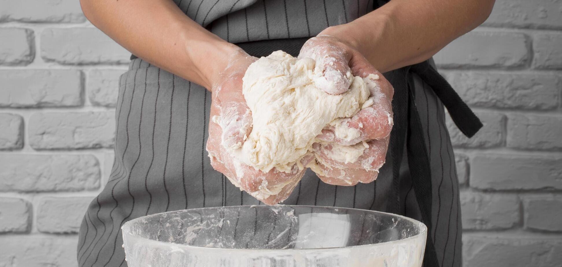 Сода або розпушувач: що краще додати у тісто