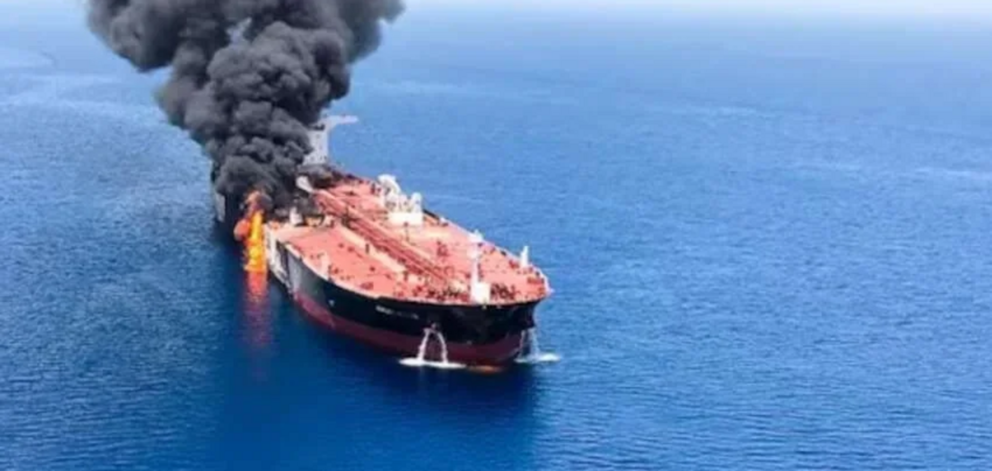 Иран атаковал кувейтский нефтяной танкер в порту Дубая: что известно