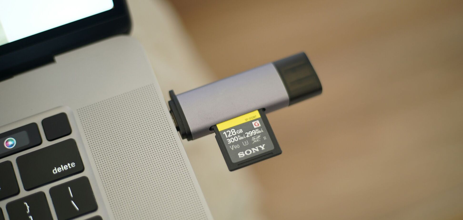 Забудьте про флешки: де краще зберігати дані