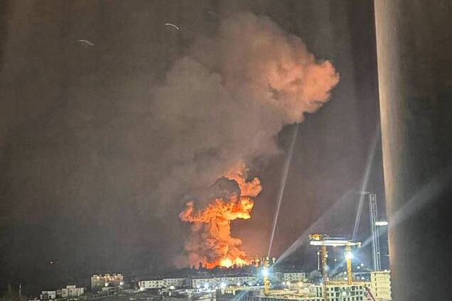 В результате атаки дронов по Новороссийску повреждены по меньшей мере пять военных кораблей РФ – медиа